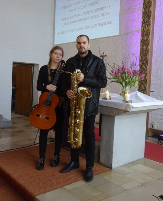 Live Music Now: Laura Lootens (Klassische Gitarre) und Jure Knez (Bariton-Saxophon)